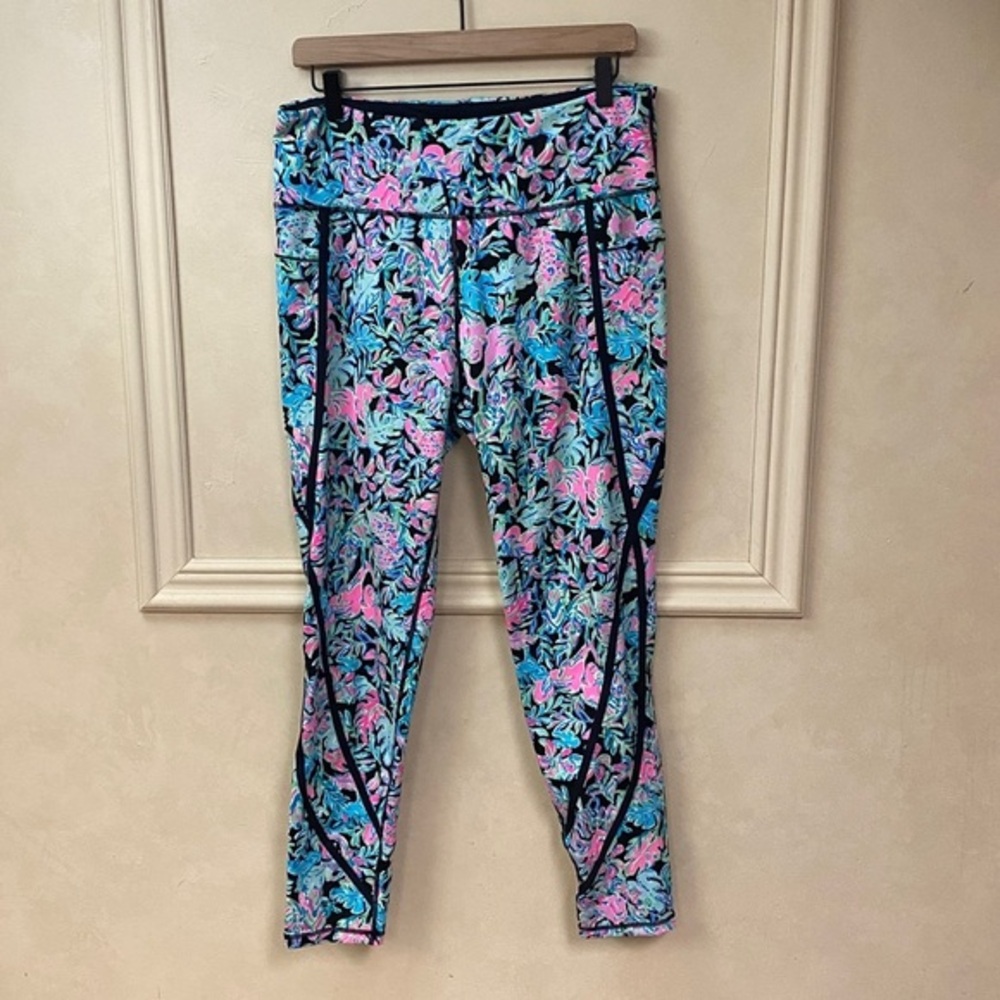LILLY PULITZER 26" WEEKENDER HIGH RISE LEGGING IN ONYX LETS GET WILD